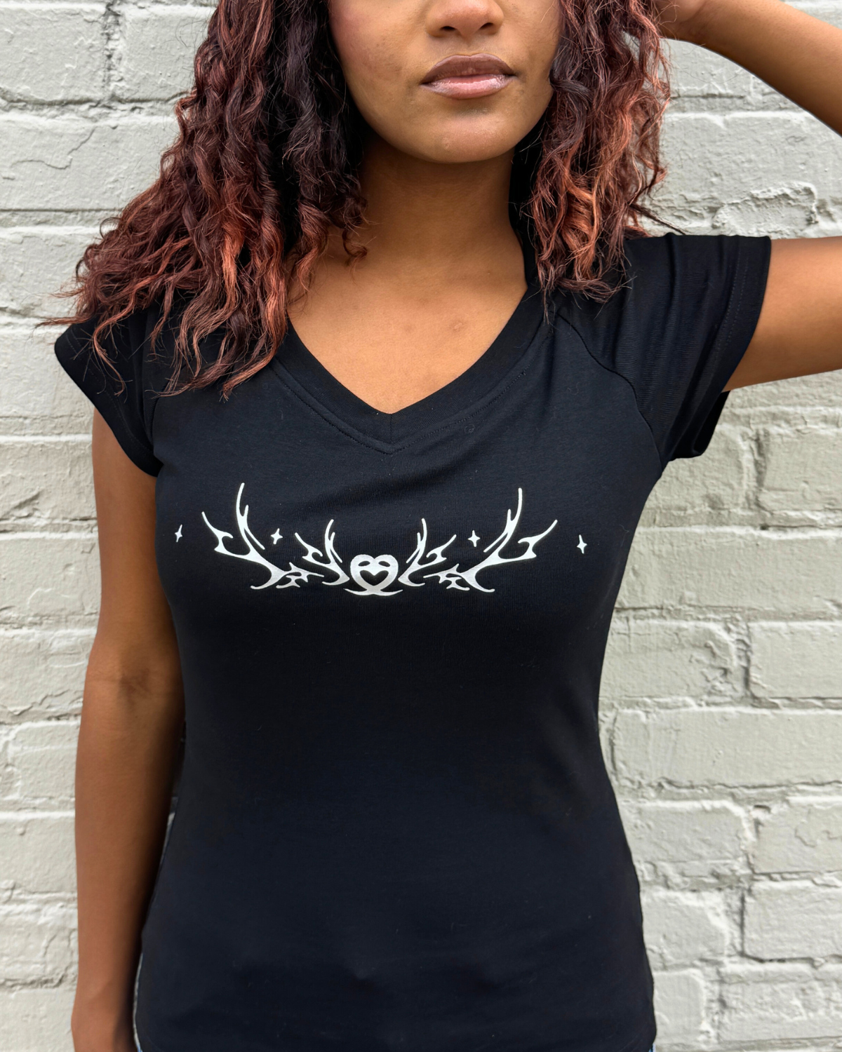 Loveexists string tie tee